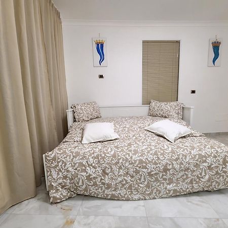 La Casa Di Patta A Spaccanapoli ภายนอก รูปภาพ