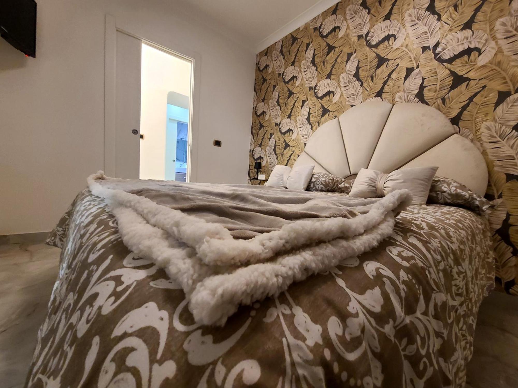 La Casa Di Patta A Spaccanapoli ภายนอก รูปภาพ