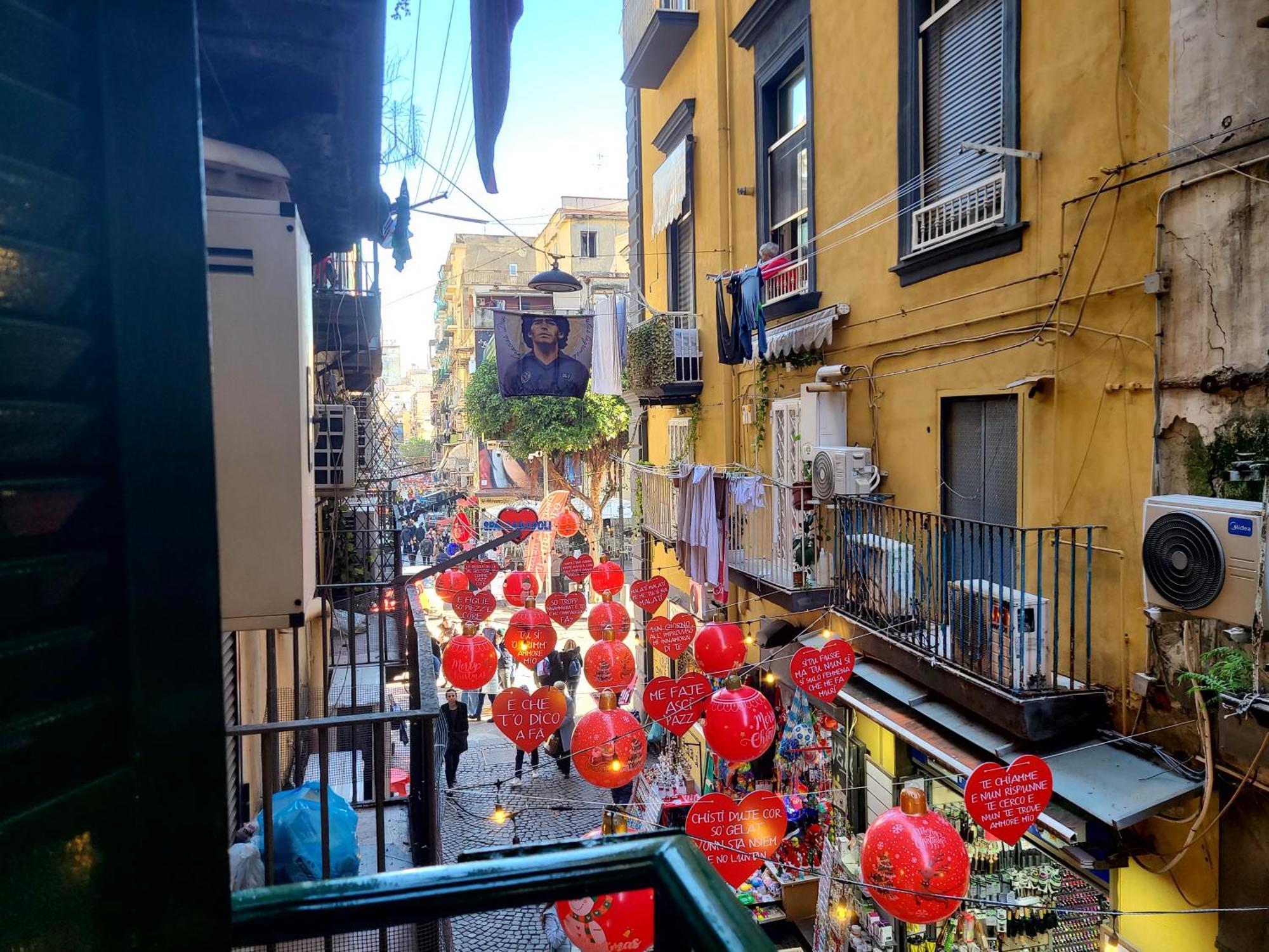 La Casa Di Patta A Spaccanapoli ภายนอก รูปภาพ